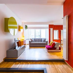 Fresh And Trendy Flat At Vomero